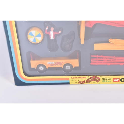 147 - An original vintage Corgi diecast model box set No.48 ' Jean Richard Circus '. The set appearing lar... 