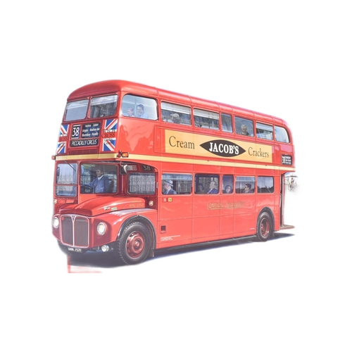 332 - An original Revell 1/24 scale plastic model kit No. 07651 London Bus. The kit appearing unused with ... 