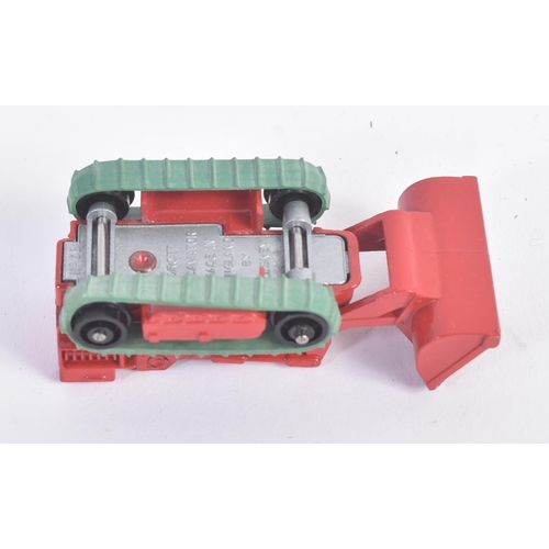 347 - A vintage Lesney made Matchbox Series boxed diecast model No. 58 Drott Excavator. Red bodu with gree... 