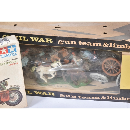 436 - A large collection of assorted lead and plastic toy soldier figures. Largely Britain's and Deetail m... 