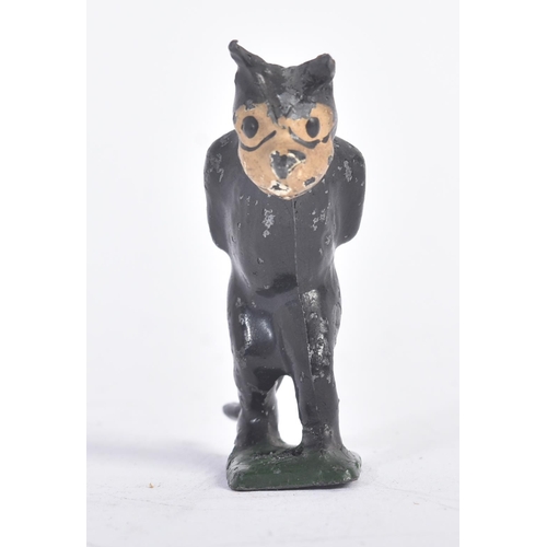 459 - A vintage Pixyland ' Felix The Cat ' hollowcast lead figurine. Black with white painted face and han... 