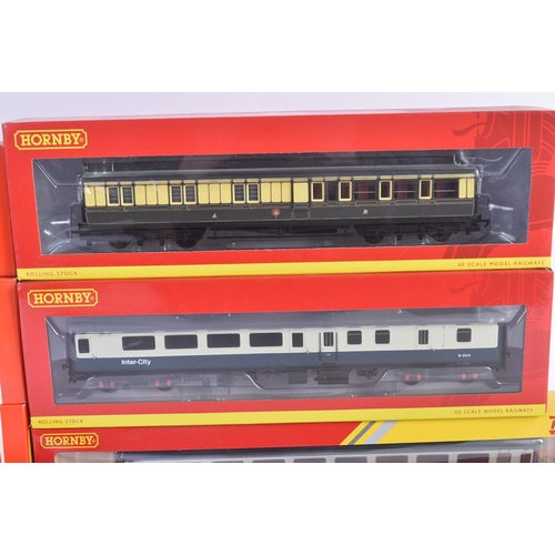 58 - A collection of x10 assorted Hornby OO gauge model railway trainset locomotive rolling stock coaches... 