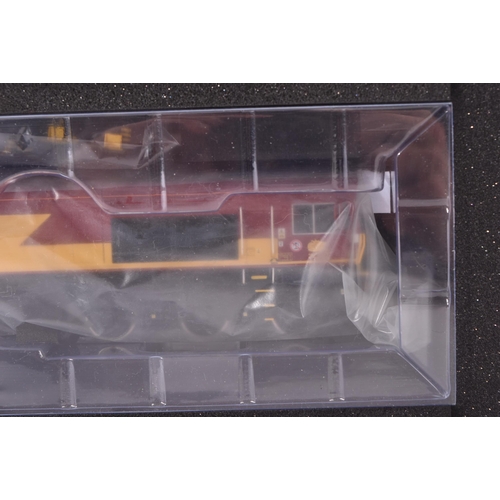 90 - A Hattons Originals OO gauge model railway trainset locomotive engine No. H4-66-008 Class 66 66033 i... 