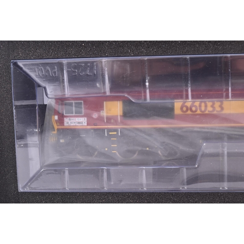 90 - A Hattons Originals OO gauge model railway trainset locomotive engine No. H4-66-008 Class 66 66033 i... 