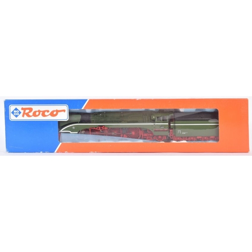 12 - An original Roco made HO / OO gauge model railway trainset locomotive engine No. 63201 Class BR 18 2... 