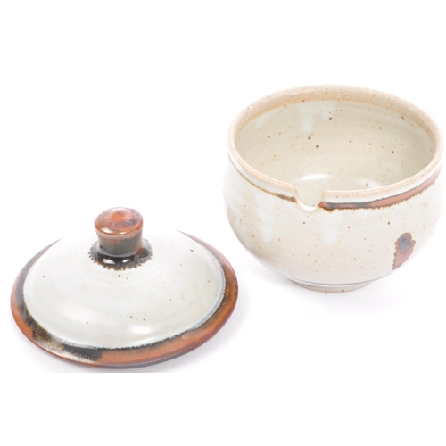 116 - David Leach (1911-2005) - A 20th century studio pottery David Leach lidded sugar bowl accompanied by... 