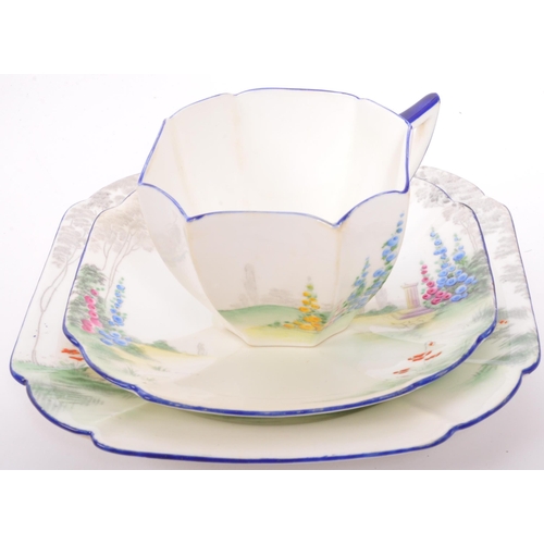 131 - Shelley - A 20th Century 1930s vintage art deco Shelley bone china 28 piece tea service in the Archw... 