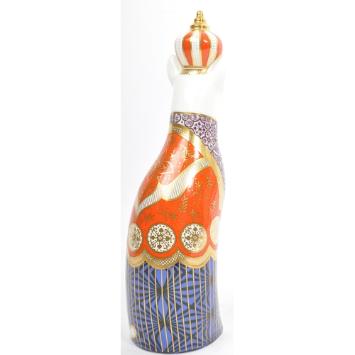 139 - A Royal Crown Derby Imari pattern Abyssinian Royal Cats figurine, no stopper, marked to base.