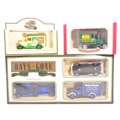 200a - A collection of assorted diecast models cars and other vehicles to include; Lledo Days Gone, Corgi, ... 