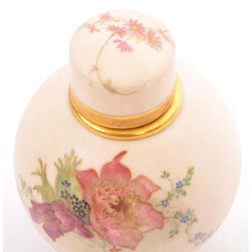 21 - Royal Worcester - A 19th century late Victorian era Royal Worcester Ivory Blush bone china lidded po... 