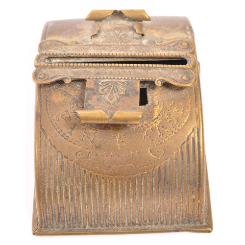 225a - W. Avery & Sons Redditch - A 19th century Victorian circa. 1870's gilt metal 'Universal Pin Case'. T... 