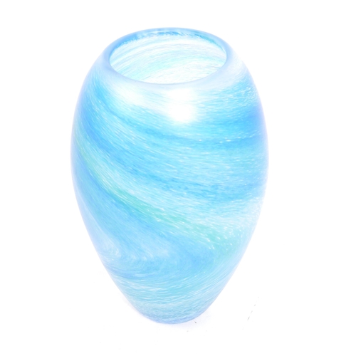 35 - A retro vintage 20th century Malcolm Sutcliffe (British) studio art glass vase having an opaque vase... 