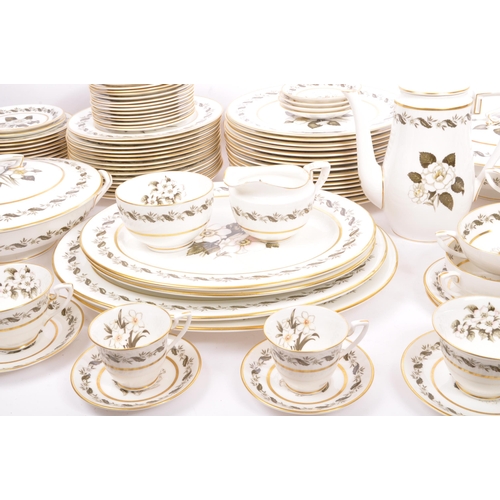 37 - A large retro vintage 20th century Royal WorcesterÂ Â fine bone china dinner service in the 'Bernina... 