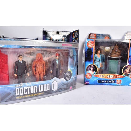 579 - Doctor Who - Character Options - a collection of assorted Dr Who boxed action figures and playsets t... 