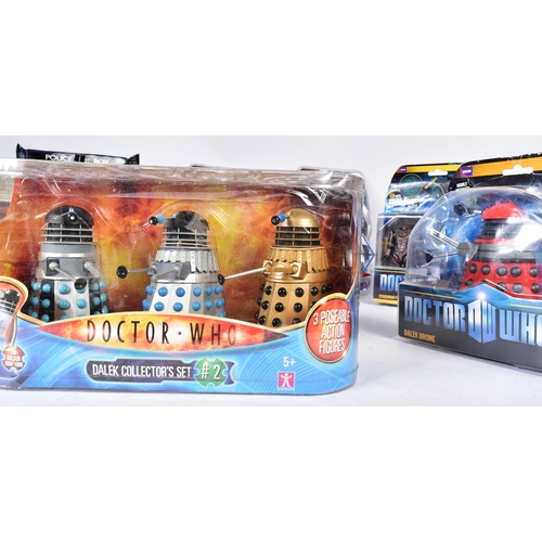 579 - Doctor Who - Character Options - a collection of assorted Dr Who boxed action figures and playsets t... 