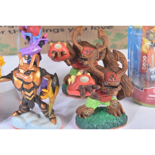 589 - Retro Gaming - a collection of Activision made Skylanders ' toy-to-life ' character action figures t... 