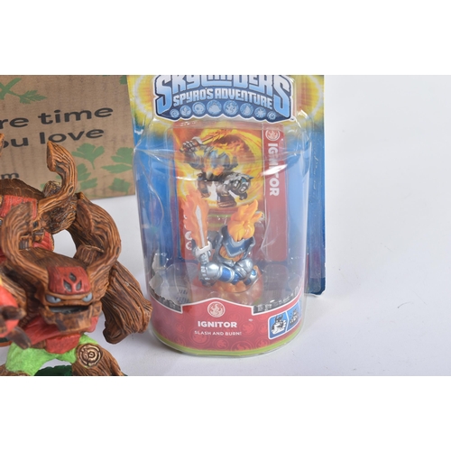 589 - Retro Gaming - a collection of Activision made Skylanders ' toy-to-life ' character action figures t... 