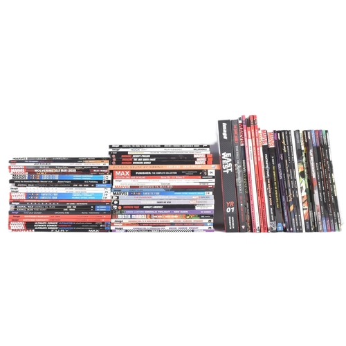 618 - Graphic Novels - a large collection of assorted graphic novel / comic books. Largely Marvel and DC e... 