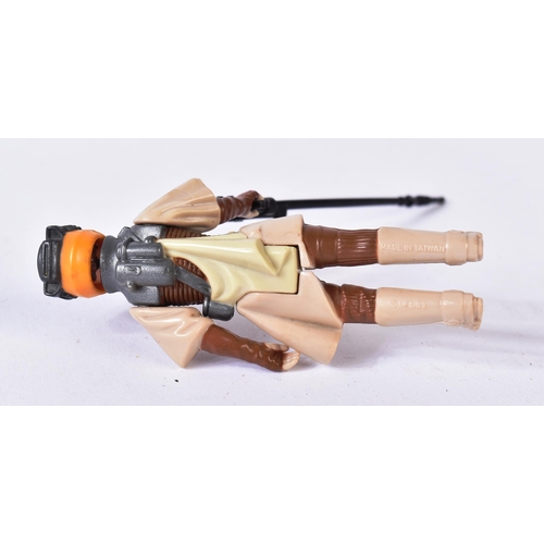 723 - Star Wars  - two original vintage Kenner / Palitoy made Star Wars action figures. Including: Han Sol... 