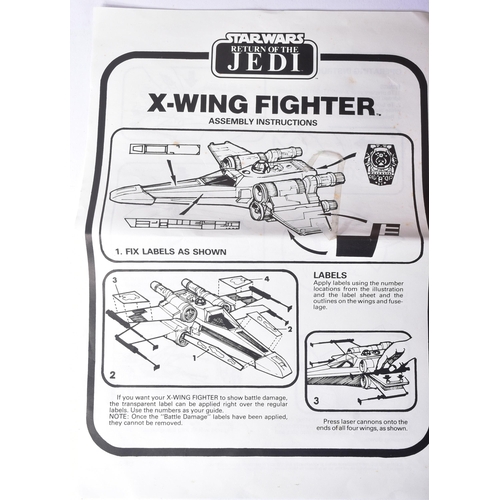 724 - Star Wars - an original vintage Kenner / Palitoy made Star Wars action figure playset 'X-Wing Fighte... 