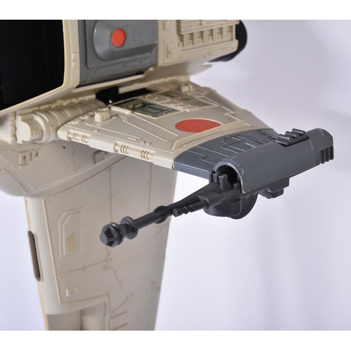 739 - Star Wars - an original vintage Kenner / Palitoy made Star Wars action figure playset ' B Wing Fight... 