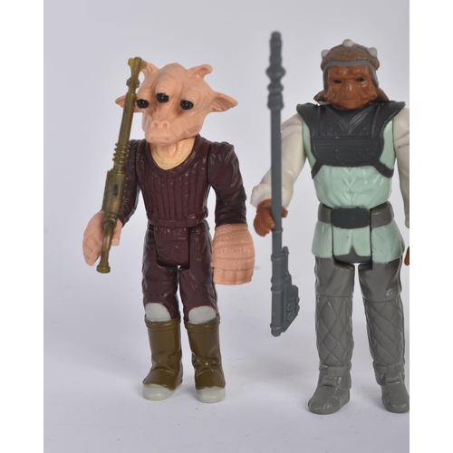 741 - Star Wars  - a collection of x4 original vintage Kenner / Palitoy made Star Wars action figures. Inc... 