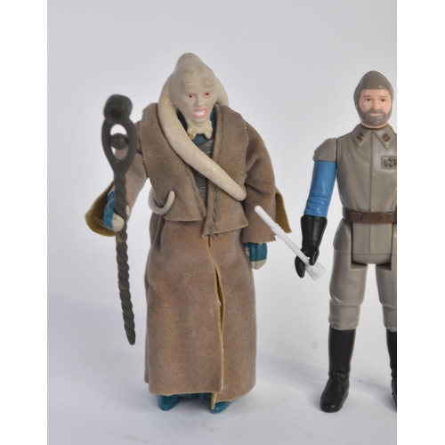 741 - Star Wars  - a collection of x4 original vintage Kenner / Palitoy made Star Wars action figures. Inc... 