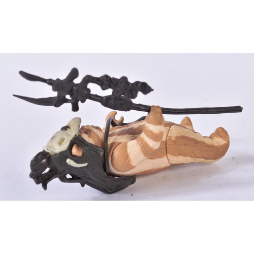 748 - Star Wars  - a collection of x4 original vintage Kenner / Palitoy made Star Wars action figures. Inc... 