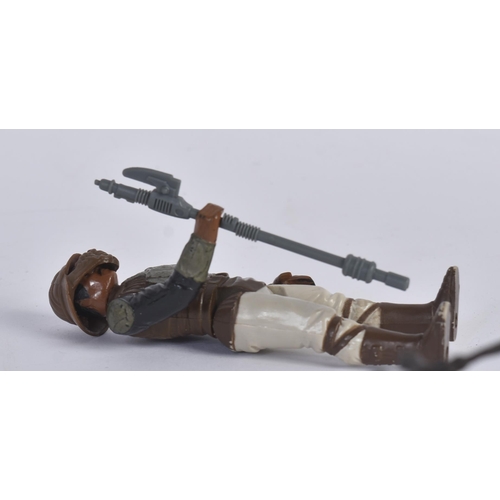 753 - Star Wars - a collection of x4 original vintage Kenner / Palitoy made Star Wars action figures. Incl... 