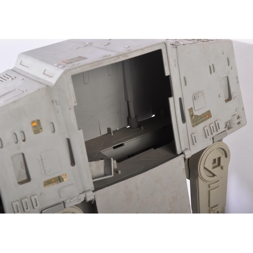 759 - Star Wars - a large collection of assorted vintage Kenner / Palitoy made action figure playsets. Inc... 