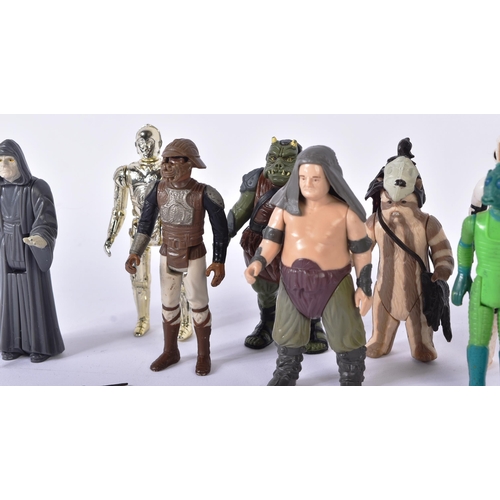 776 - Star Wars - a collection of x10 original vintage Kenner / Palitoy made Star Wars action figures, com... 