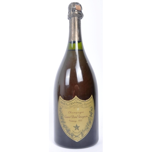 696 - Moet et Chandon - Champagne Cuvee Dom Perignon vintage 1970 - 1 750ml bottle (slight damage to the f... 