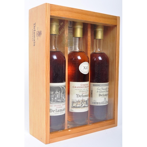 698 - Cased set trio of Delamain Grande Champagne Cognac. Three bottles - Cognac Grande Champagne ' Pale &... 