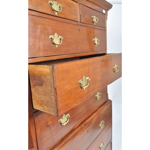 7 - A 19th century George III mahogany chest on chest of drawers. Raised on bracket feet with a series o... 