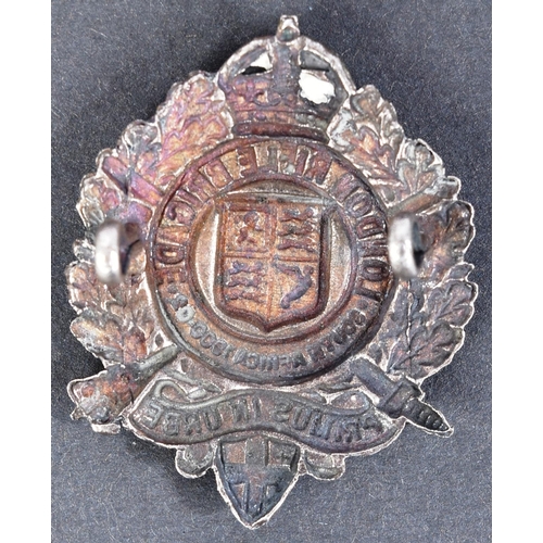 112 - A post WWI First World War London Rifle Brigade officers uniform cap badge. Royal Standard enclosed ... 