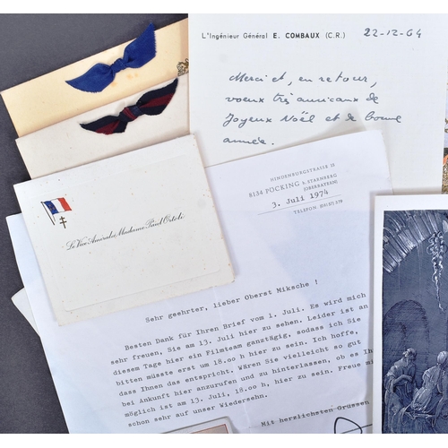 146 - A mid 20th Century autograph album containing typewritten letter from Dwight Eisenhower dated 1942 a... 