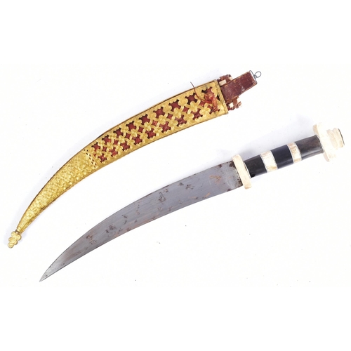 187 - An early 20th Century East African ( Ethiopian ) dagger / tribal sword ( Jile / Gile ) relating to t... 