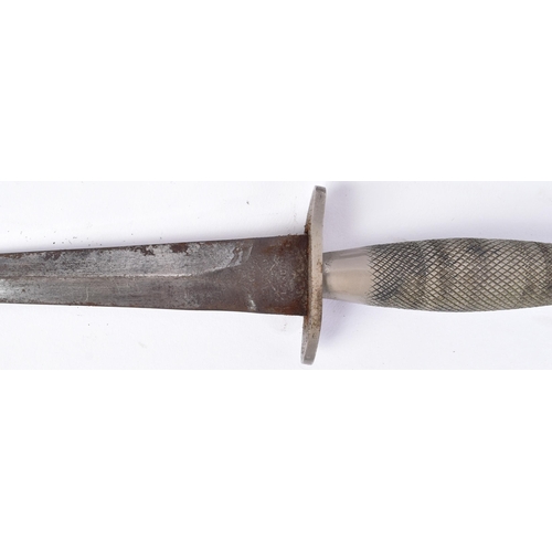 2 - An original WWII Second World War Fairbairn Sykes issued 1st Pattern commando fighting dagger with s... 