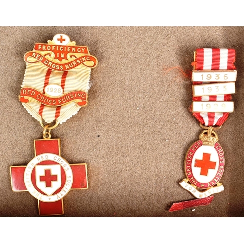 231 - Red Cross / Nursing Interest - a collection of vintage Red Cross and Nursing related badges and meda... 