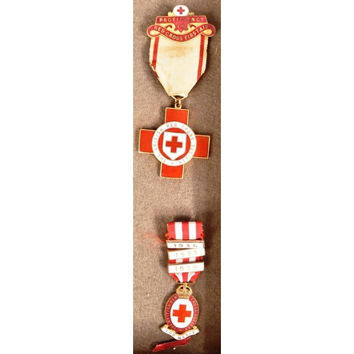 231 - Red Cross / Nursing Interest - a collection of vintage Red Cross and Nursing related badges and meda... 