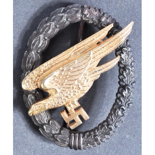 244 - A WWII Second World War German Luftwaffe ' Fallschirmjager ' Paratrooper award / badge. Central eagl... 