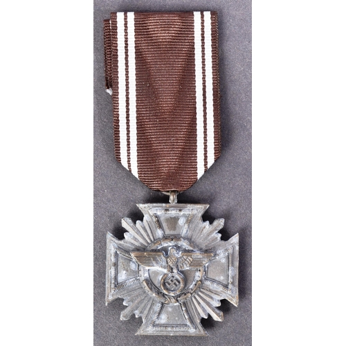 283 - A WWII Second World War Third Reich Nazi German NSDAP Long Service medal. A bronze example for 10 ye... 