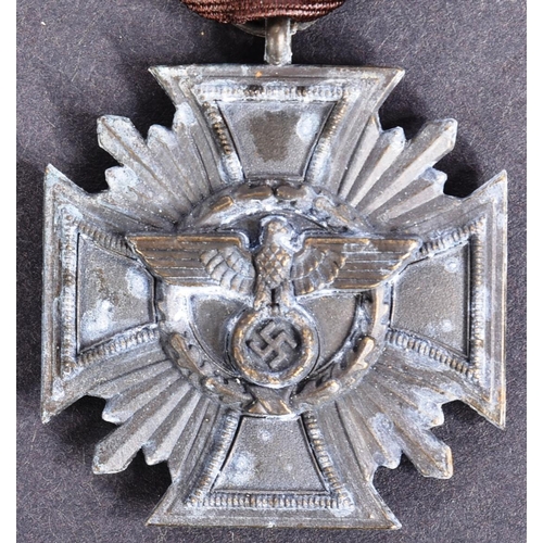 283 - A WWII Second World War Third Reich Nazi German NSDAP Long Service medal. A bronze example for 10 ye... 