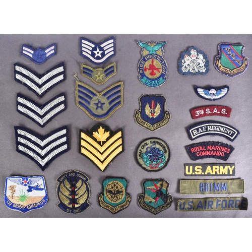 359 - Military - a collection of assorted 20th century cloth insignia patches, including: Royal Marines Co... 