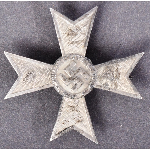 402 - A WWII Second World War Third Reich Nazi German non-combatant war merit cross. A First Class example... 