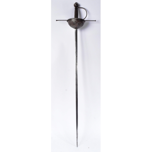 439 - A 17th Century circa 1650 European cup hilt rapier sword. Twisted globular pommel with ball finial, ... 