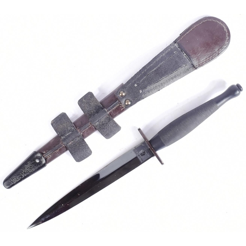 470 - A post WWII Second World War FS Fairbairn Sykes commando dagger. A US United States variation for th... 