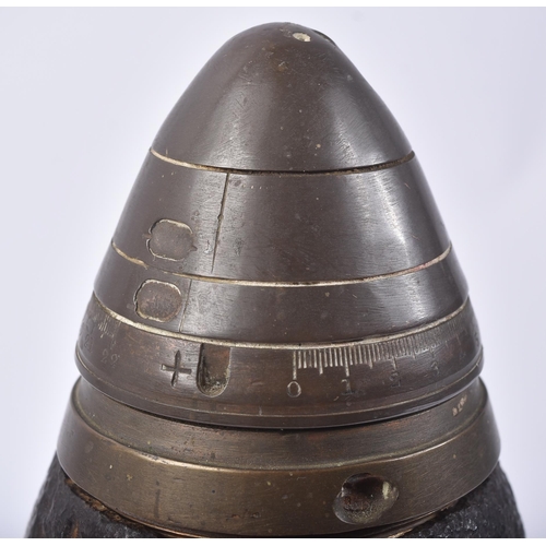 77 - An original WWI First World War British 18 Pounder Artillery ( inert ) shrapnel shell. The shell wit... 