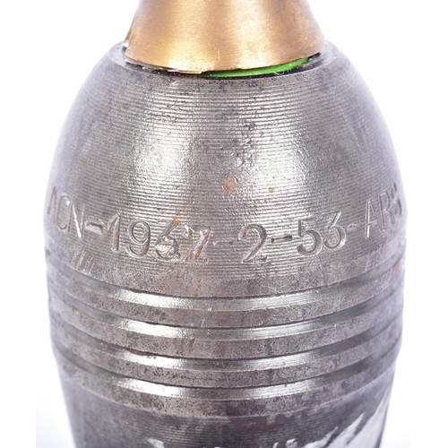 89 - A WWII Second World War (inert) French Brandt Mle 60mm mortar bomb round. The teardrop body stamped ... 