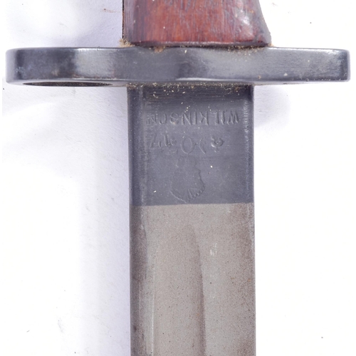 96 - An original WWI First World War era 1907 pattern SMLE / Lee Enfield sword bayonet. The bayonet havin... 